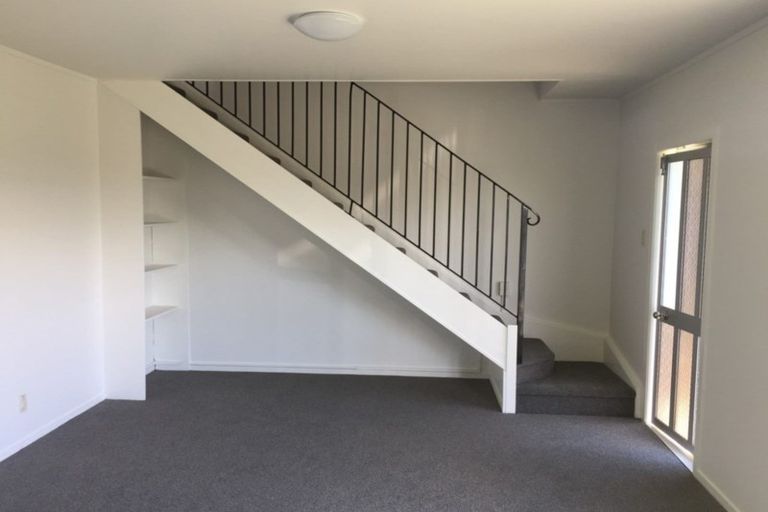 Photo of property in 1/62 Coronation Road, Mangere Bridge, Auckland, 2022