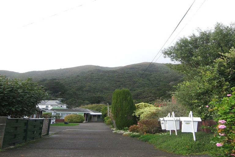 Photo of property in 2/11 Hayward Terrace, Waiwhetu, Lower Hutt, 5010