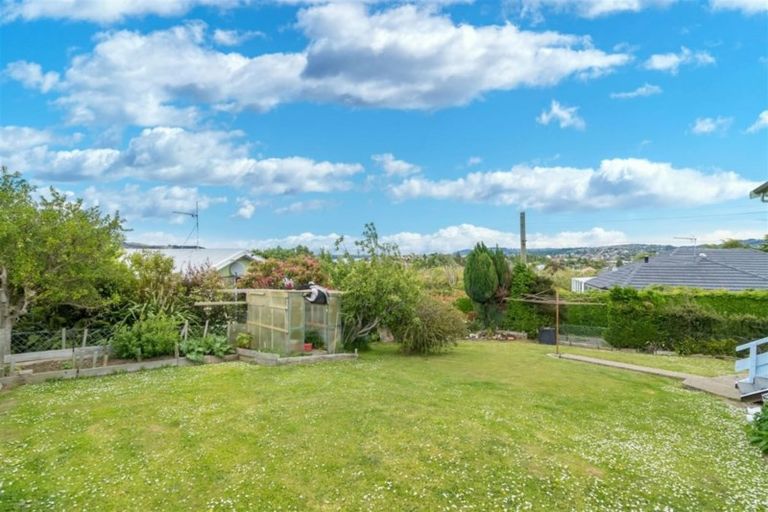 Photo of property in 18 Campbells Road, Pine Hill, Dunedin, 9010