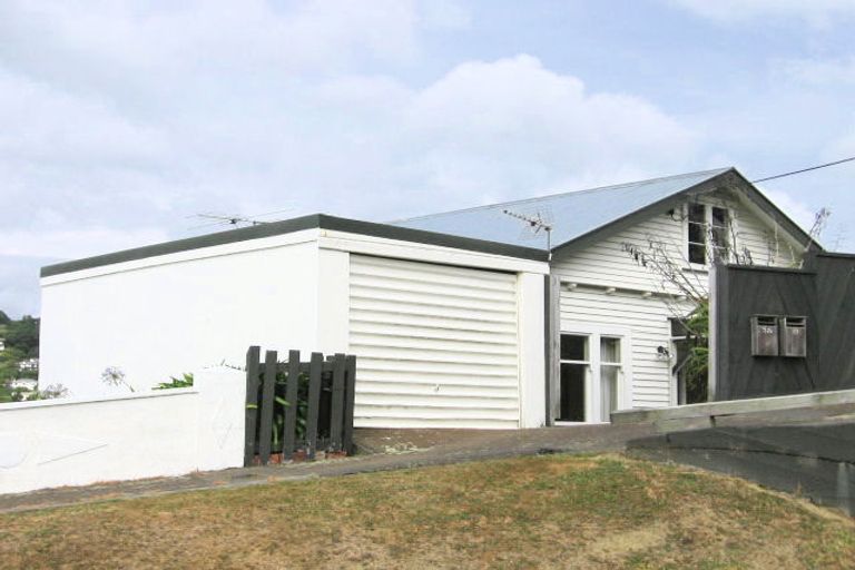 Photo of property in 37 Rhine Street, Island Bay, Wellington, 6023