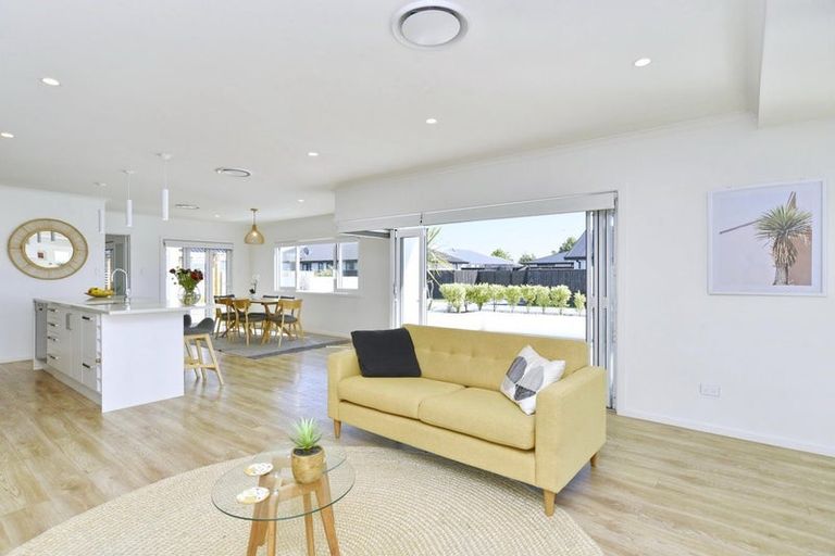 Photo of property in 11 Springbrook Close, Rangiora, 7400