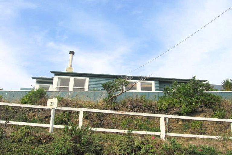 Photo of property in 11 Bowes Crescent, Strathmore Park, Wellington, 6022