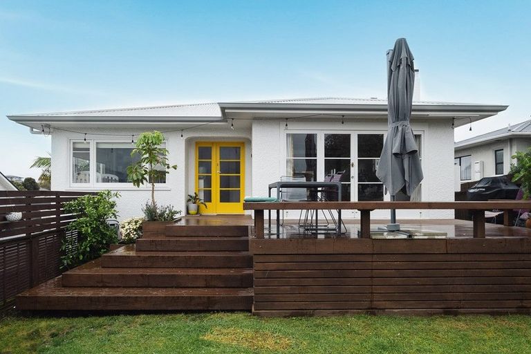 Photo of property in 25a Riverton Road, Mount Maunganui, 3116