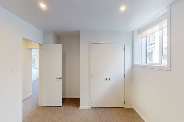 Photo of property in 2/25 Kitchener Terrace, Johnsonville, Wellington, 6037