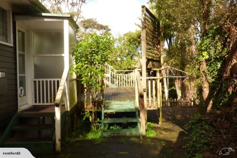 Photo of property in 144 Woodlands Park Road, Titirangi, Auckland, 0604