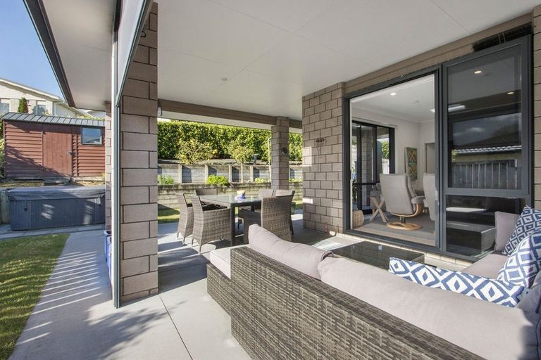 Photo of property in 70 Margaret Drive, Omokoroa, 3114