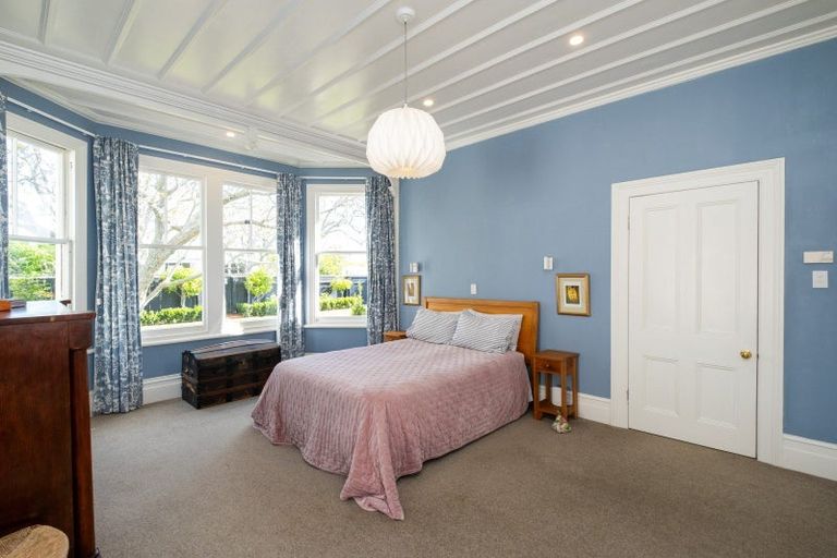 Photo of property in Rosewood, 39 Napier Terrace, Hospital Hill, Napier, 4110