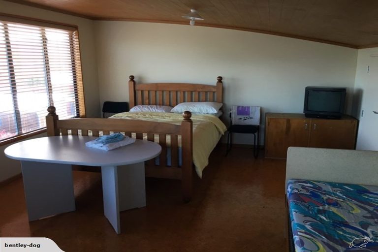 Photo of property in 103 Cashmere Bay Road, Moana, 7875