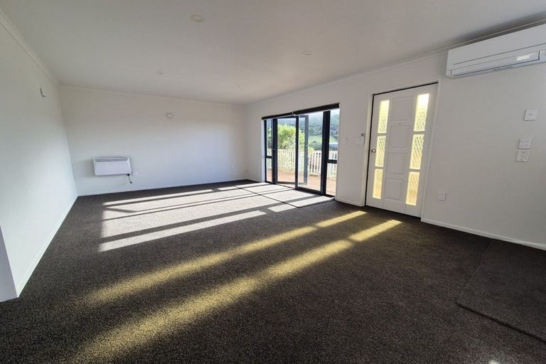 Photo of property in 12 Webster Place, Picton, 7220