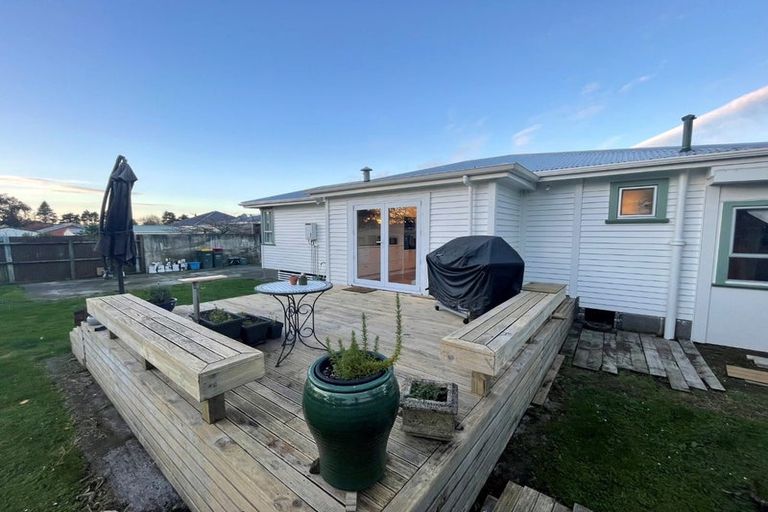 Photo of property in 12 Standish Street, Inglewood, 4330