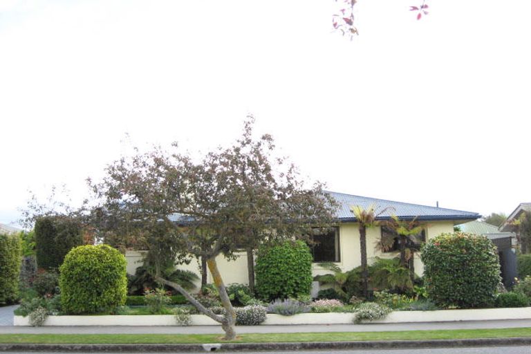 Photo of property in 68 Seddon Street, Rangiora, 7400