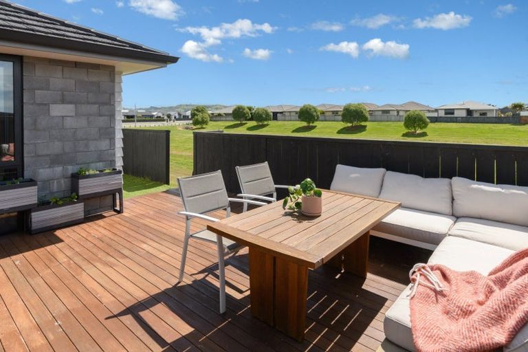 Photo of property in 34 Batty Street, Papamoa Beach, Papamoa, 3118