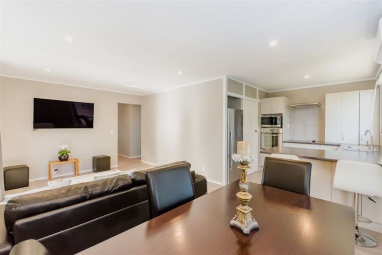 Photo of property in 15a Winton Street, Paraparaumu Beach, Paraparaumu, 5032