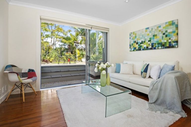 Photo of property in 1/7 Pinero Place, Bucklands Beach, Auckland, 2014