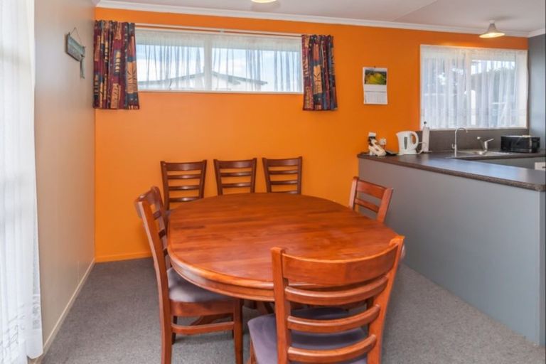 Photo of property in 12 Barling Street, Himatangi Beach, Foxton, 4891