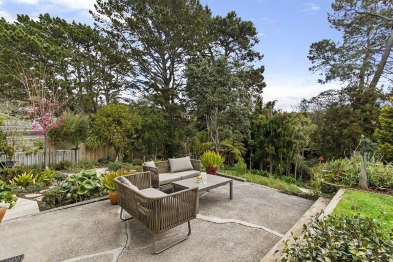 Photo of property in 85 Barrys Road, Glendene, Auckland, 0602