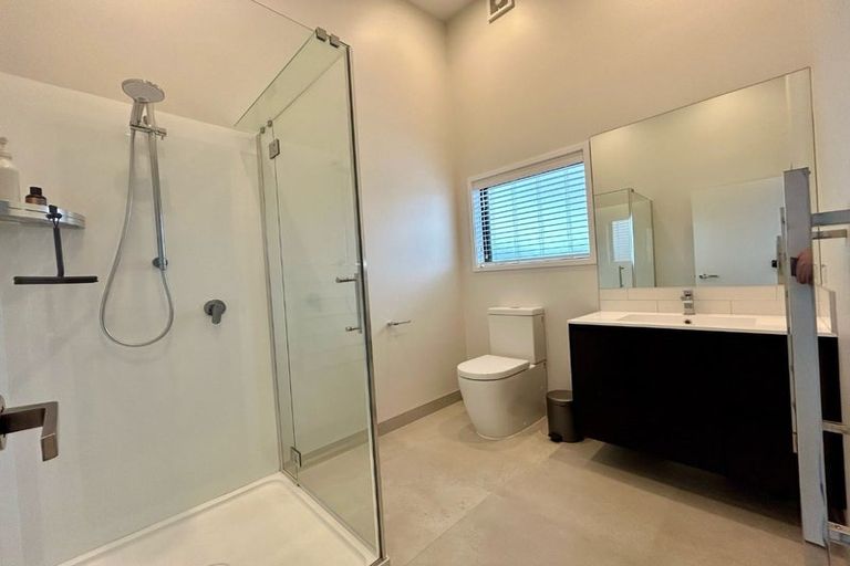 Photo of property in 74 Manarini Road, Westgate, Auckland, 0614