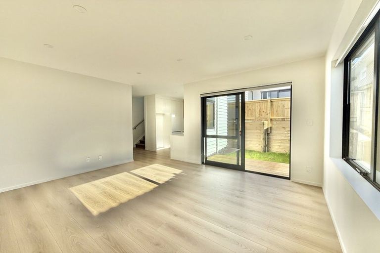 Photo of property in 86c Harrington Road, Henderson, Auckland, 0610