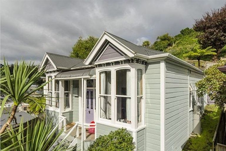 Photo of property in 11 Devon Street, Aro Valley, Wellington, 6021