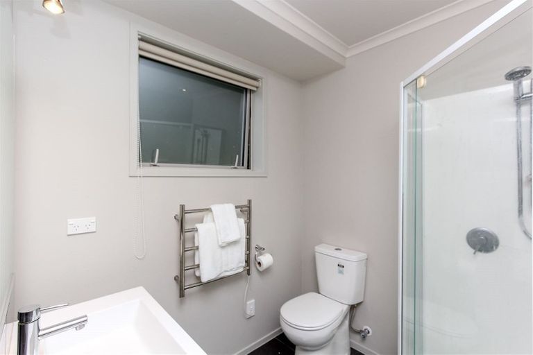 Photo of property in 396 Mangorei Road, Highlands Park, New Plymouth, 4312