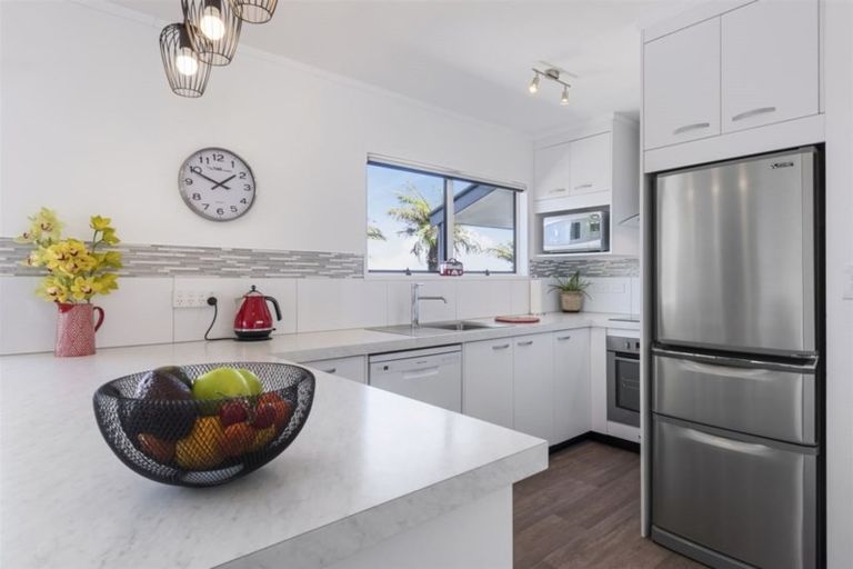 Photo of property in 60 Westminster Drive, Bethlehem, Tauranga, 3110