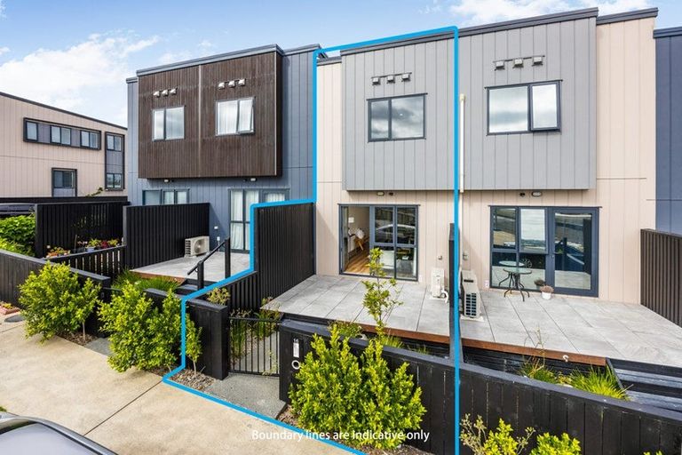 Photo of property in 16 Salvia Lane, Totara Park, Auckland, 2019