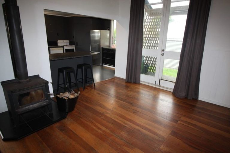 Photo of property in 10 Fairs Road, Milson, Palmerston North, 4414