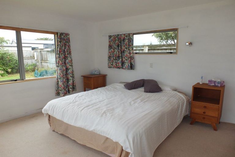 Photo of property in 4 Muritai Grove, Himatangi Beach, Foxton, 4891