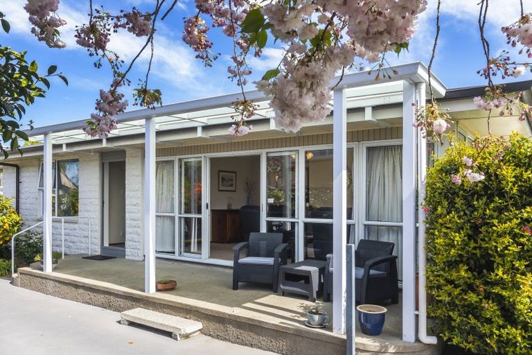 Photo of property in 72 Roydvale Avenue, Burnside, Christchurch, 8053