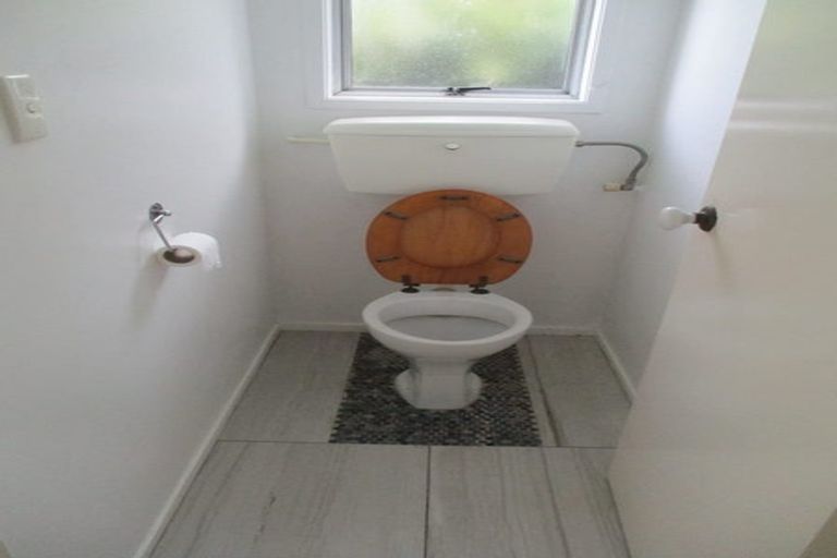 Photo of property in 1 Jarrah Place, Massey, Auckland, 0614