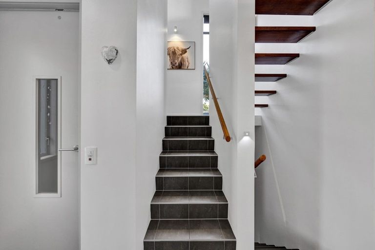 Photo of property in 90b Buller Street, New Plymouth, 4312