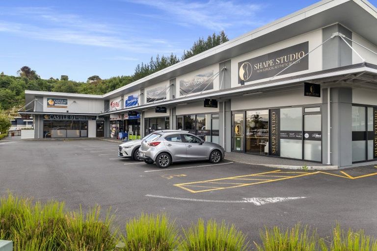 Photo of property in 2/100 Millers Road, Brookfield, Tauranga, 3110