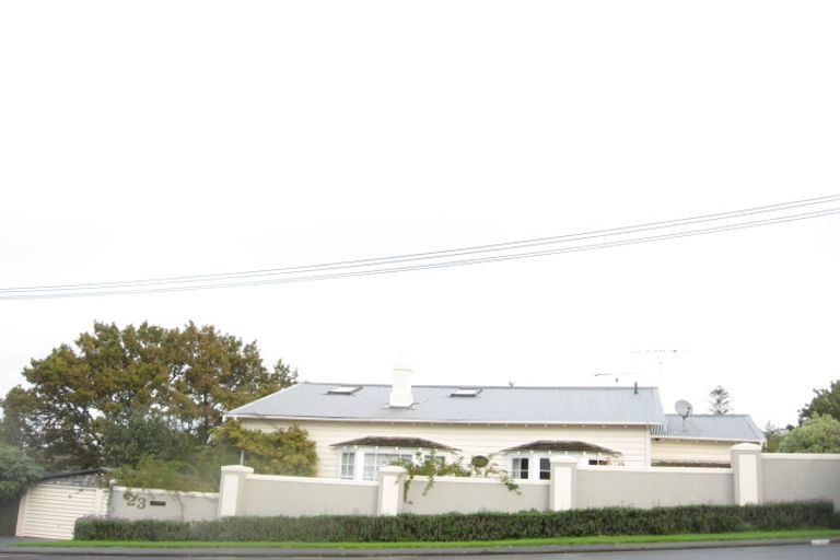 Photo of property in 23 Selwyn Road, Cockle Bay, Auckland, 2014
