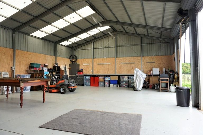 Photo of property in 197 Takapu Road, Manakau, Levin, 5573