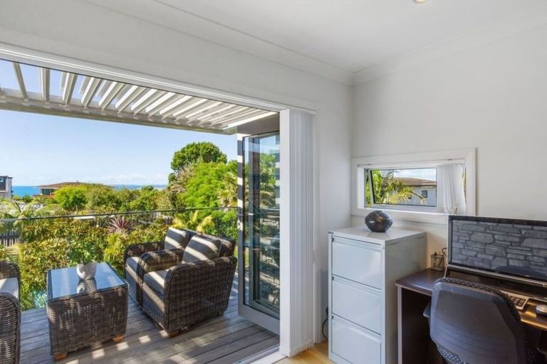 Photo of property in 31a Beechwood Road, Rothesay Bay, Auckland, 0630