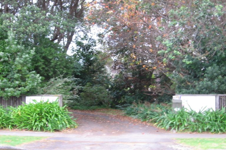 Photo of property in 14 Ngarara Road, Waikanae, 5036
