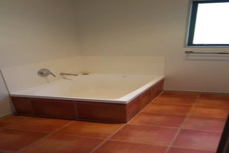 Photo of property in 6 Ruze Vida Drive, Massey, Auckland, 0614