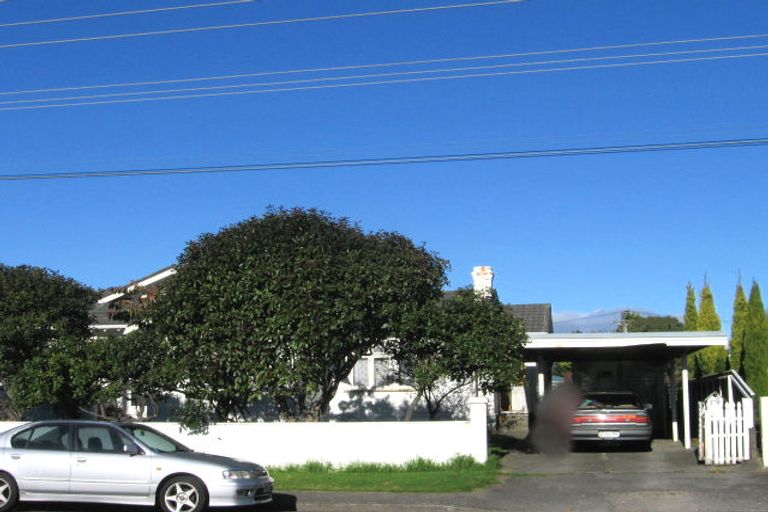 Photo of property in 2 Bell Street, Otaki, 5512