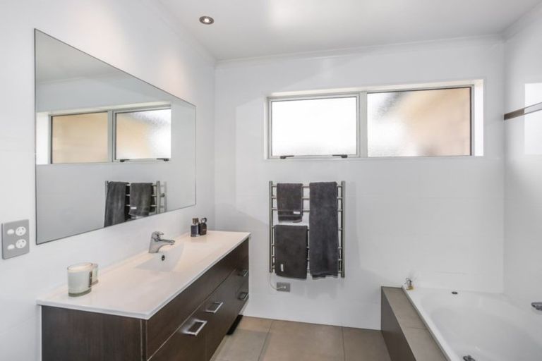 Photo of property in 15 Top Road, Pukekohe, 2120