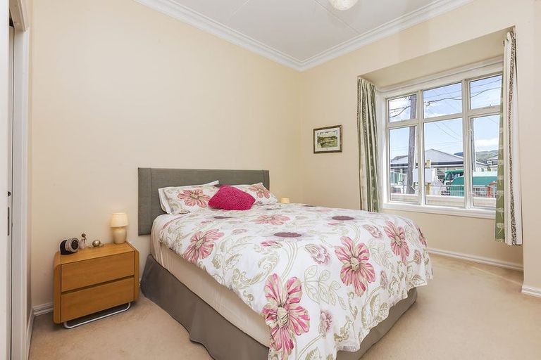 Photo of property in 10 Queen Street, Petone, Lower Hutt, 5012