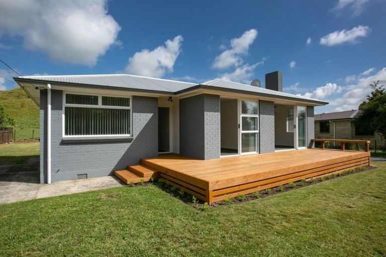 Photo of property in 18 Church Street, Tirau, 3410