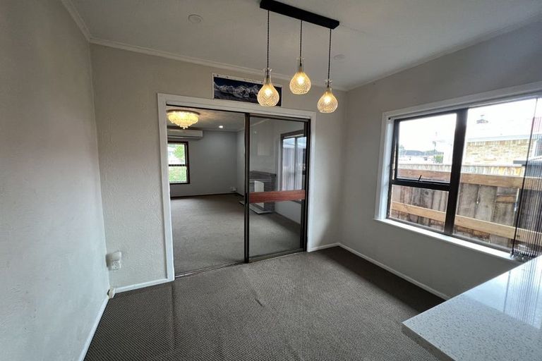 Photo of property in 72 Valentine Street, Papakura, 2110