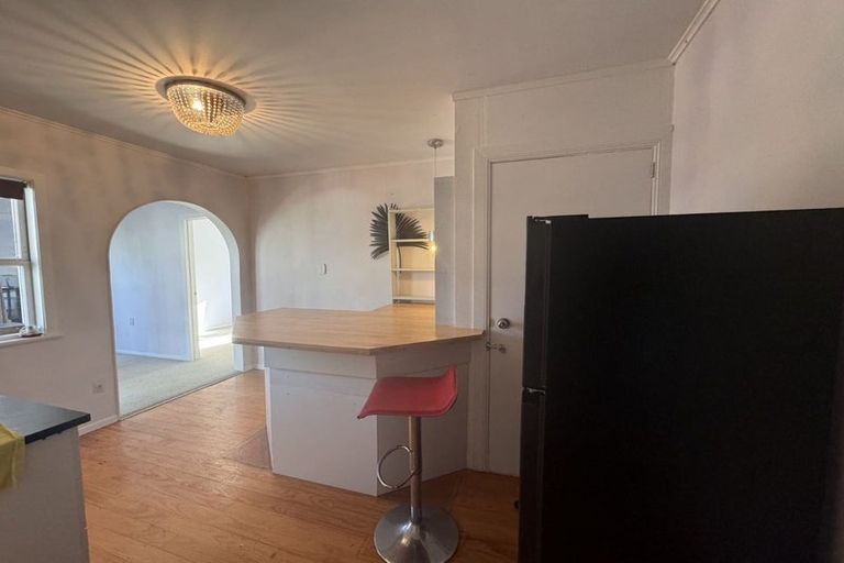 Photo of property in 26 Lyford Crescent, Sunnynook, Auckland, 0620