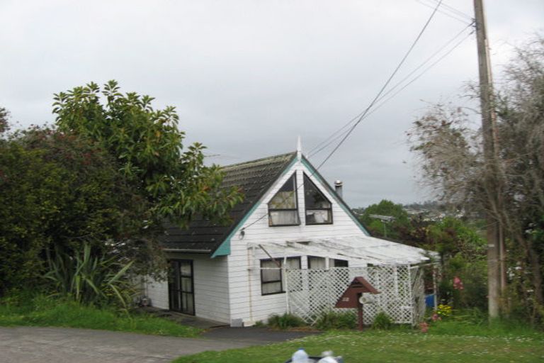 Photo of property in 32 Brixton Road, Manly, Whangaparaoa, 0930