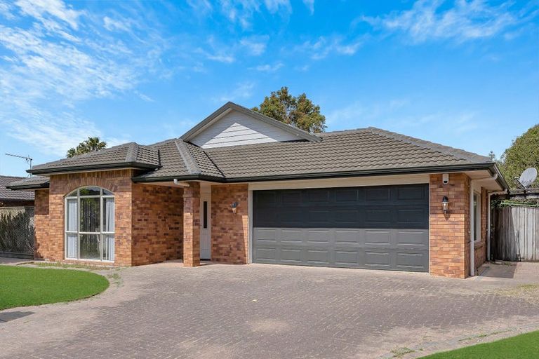 Photo of property in 60 Wattle Farm Road, Wattle Downs, Auckland, 2103