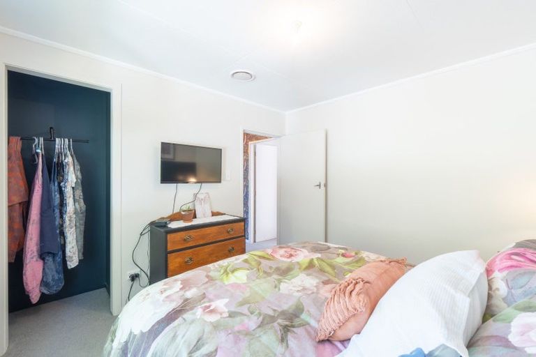 Photo of property in 39 Oreti Road, Otatara, Invercargill, 9879