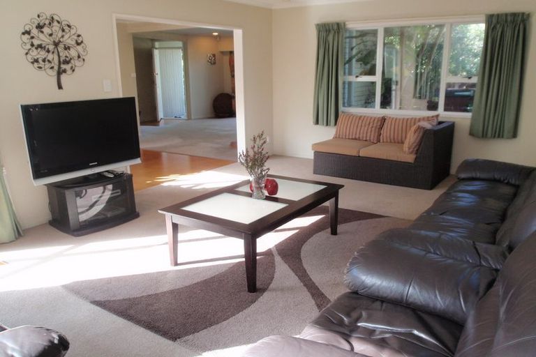 Photo of property in 42 Carter Crescent, Awapuni, Palmerston North, 4412