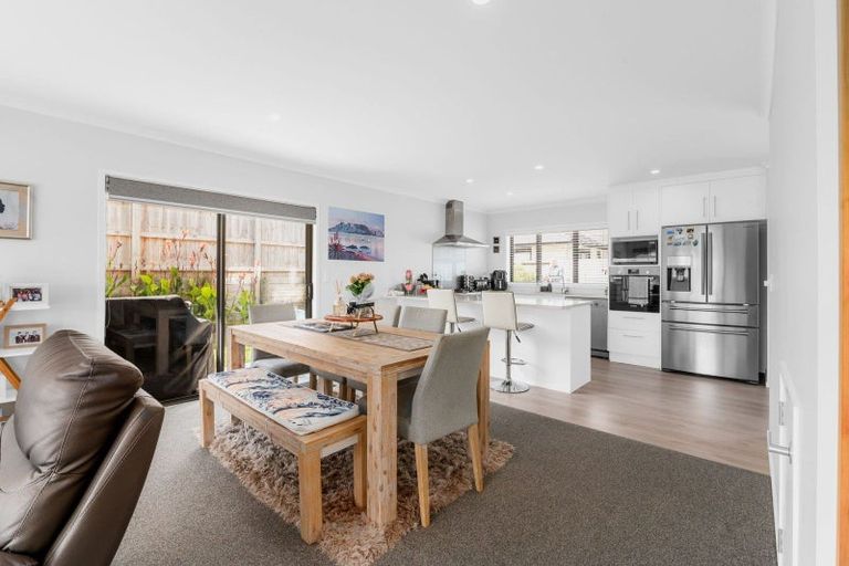 Photo of property in 2/46 North Ridge Drive, Rototuna North, Hamilton, 3281