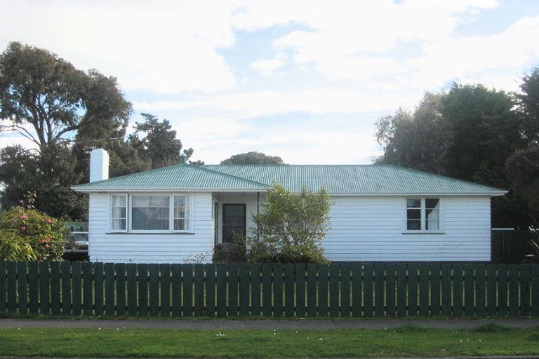 Photo of property in 90 Alexandra Street, Marton, 4710