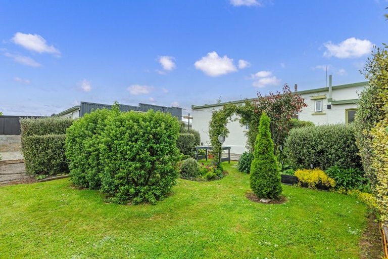 Photo of property in 8 Huxley Street, Pahiatua, 4910